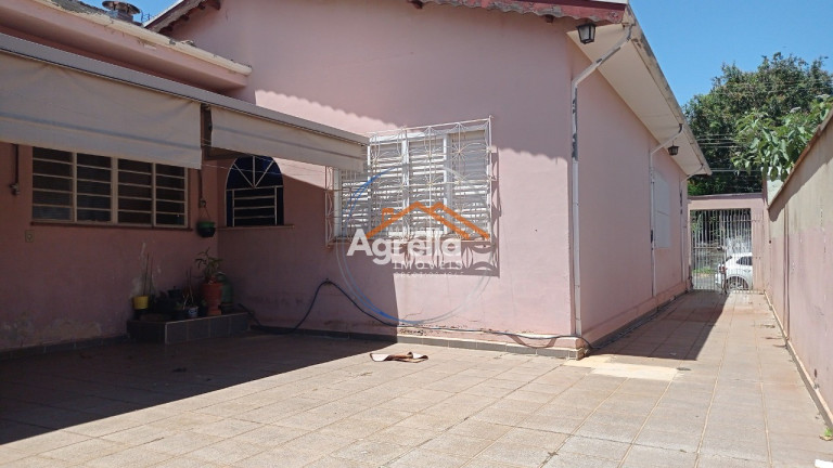 Imagem Casa com 3 Quartos à Venda, 195 m² em Centro - Mogi Mirim Imagem Casa com 3 Quartos à Venda, 195 m² em Centro - Mogi Mirim
