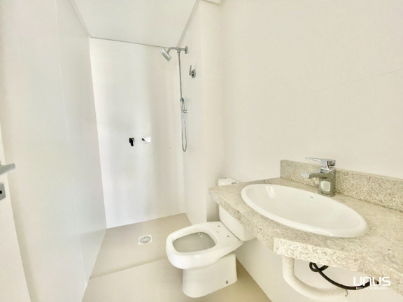 Imagem Apartamento com 2 Quartos à Venda, 88 m² em Centro - Palhoça