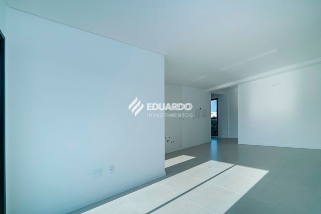 Imagem Apartamento com 2 Quartos à Venda, 77 m² em Mariscal - Bombinhas