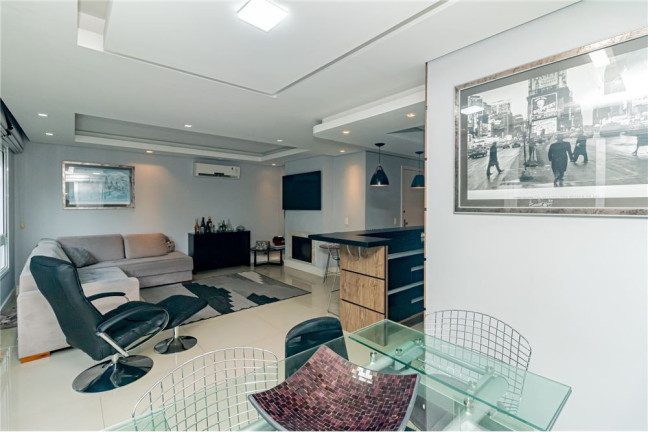 Imagem Apartamento com 3 Quartos à Venda, 112 m² em Moinhos De Vento - Porto Alegre