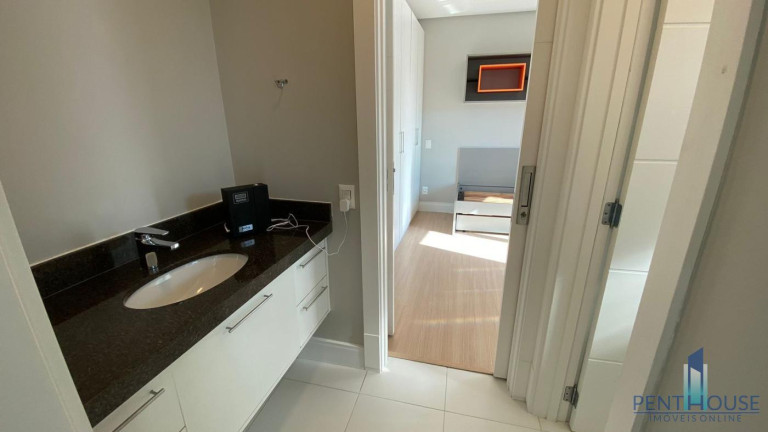 Imagem Apartamento com 3 Quartos à Venda, 138 m² em Centro - Balneário Camboriú