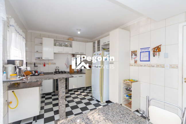 Imagem Casa com 3 Quartos à Venda, 183 m² em Cajuru - Curitiba