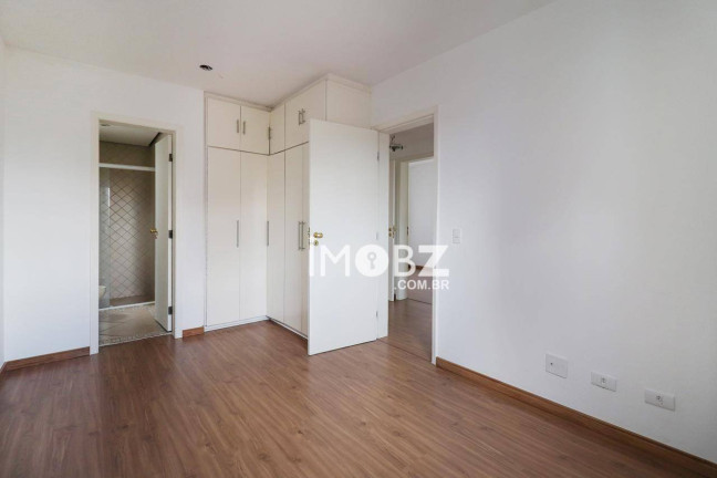 Imagem Imóvel com 3 Quartos à Venda, 252 m² em Jardim Leonor - São Paulo Imagem Imóvel com 3 Quartos à Venda, 252 m² em Jardim Leonor - São Paulo