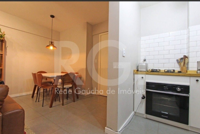 Imagem Apartamento com 1 Quarto à Venda ou Locação, 53 m² em Centro Histórico - Porto Alegre Imagem Apartamento com 1 Quarto à Venda ou Locação, 53 m² em Centro Histórico - Porto Alegre