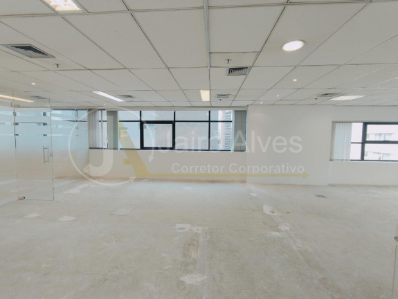 Imagem Imóvel Comercial para Alugar, 200 m² em Itaim Bibi - São Paulo Imagem Imóvel Comercial para Alugar, 200 m² em Itaim Bibi - São Paulo