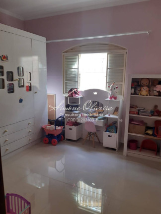 Imagem Casa com 3 Quartos à Venda, 250 m² em Parque São Luis - Taubaté Imagem Casa com 3 Quartos à Venda, 250 m² em Parque São Luis - Taubaté