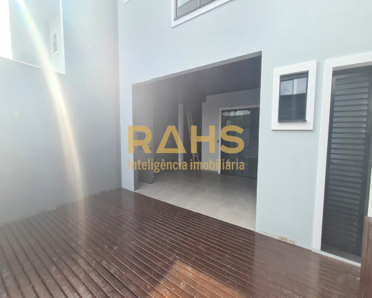 Imagem Casa com 3 Quartos à Venda, 195 m² em Floresta - Joinville