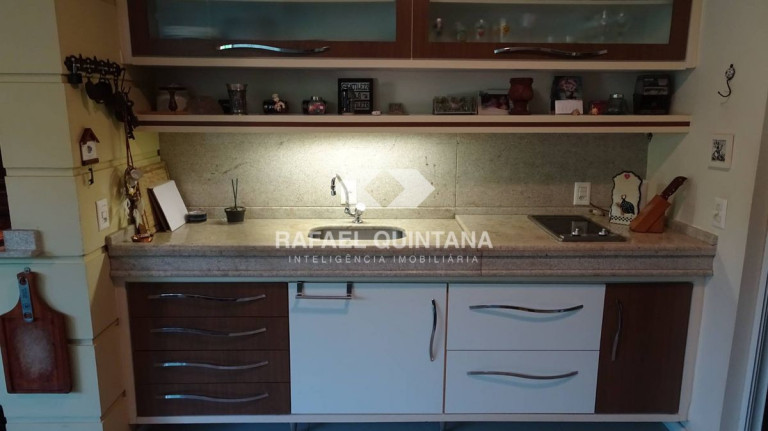 Imagem Casa com 4 Quartos à Venda, 340 m² em Córrego Grande - Florianópolis Imagem Casa com 4 Quartos à Venda, 340 m² em Córrego Grande - Florianópolis