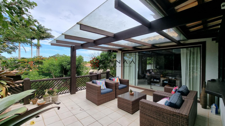 Imagem Casa com 6 Quartos à Venda, 450 m² em Ferradura - Armação Dos Búzios Imagem Casa com 6 Quartos à Venda, 450 m² em Ferradura - Armação Dos Búzios