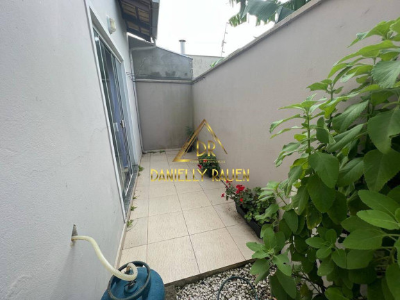 Imagem Casa com 3 Quartos à Venda, em Penha Imagem Casa com 3 Quartos à Venda, em Penha