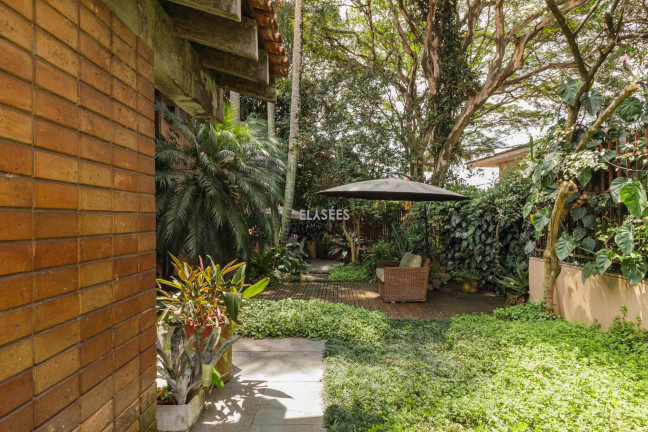 Imagem Sobrado com 4 Quartos à Venda, em Cidade Jardim - São Paulo Imagem Sobrado com 4 Quartos à Venda, em Cidade Jardim - São Paulo