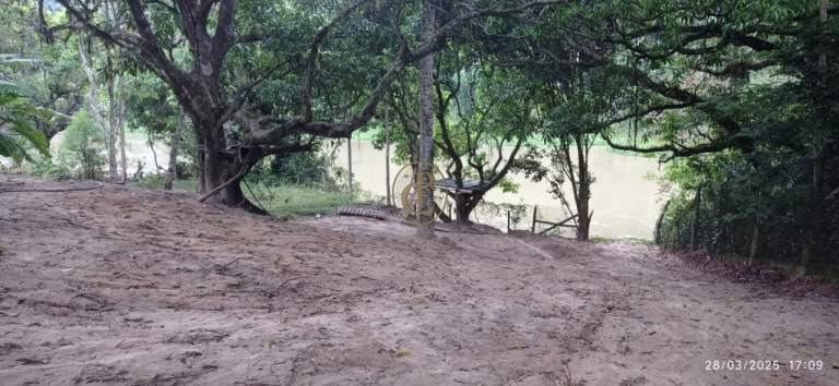 Chácara à Venda, 2.900 m² em Centro - Santa Branca