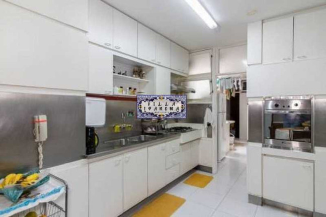 Imagem Apartamento com 4 Quartos à Venda, 180 m² em Lagoa - Rio De Janeiro Imagem Apartamento com 4 Quartos à Venda, 180 m² em Lagoa - Rio De Janeiro