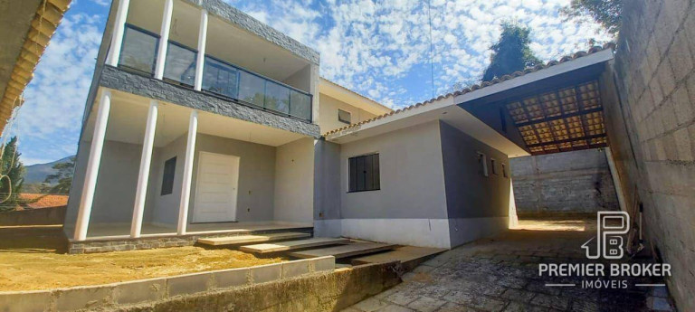 Imagem Casa com 5 Quartos à Venda, 410 m² em Golfe - Teresópolis Imagem Casa com 5 Quartos à Venda, 410 m² em Golfe - Teresópolis