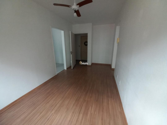 Imagem Imóvel com 1 Quarto à Venda, 20 m² em Santa Tereza - Porto Alegre Imagem Imóvel com 1 Quarto à Venda, 20 m² em Santa Tereza - Porto Alegre