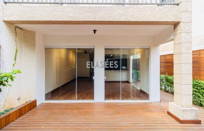 Imagem Imóvel com 3 Quartos à Venda, 300 m² em Morumbi - São Paulo Imagem Imóvel com 3 Quartos à Venda, 300 m² em Morumbi - São Paulo