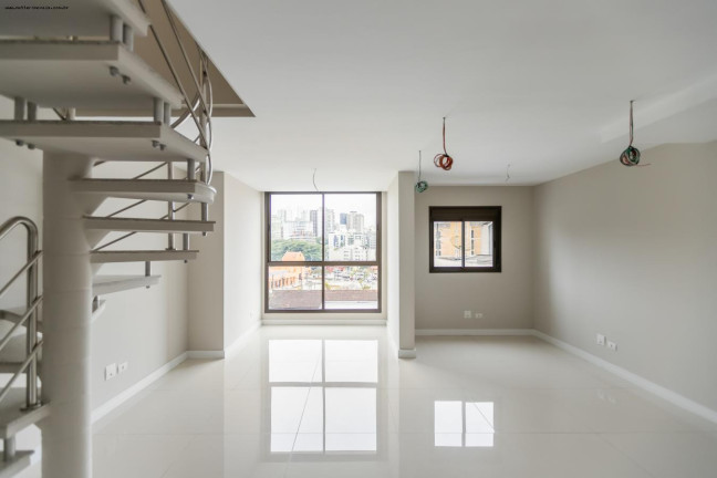 Imagem Apartamento com 2 Quartos à Venda, 143 m² em água Verde - Curitiba