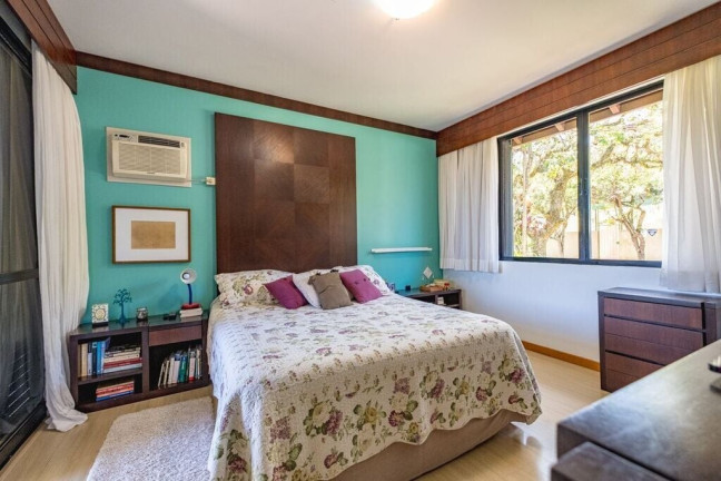 Imagem Casa de Condomínio com 4 Quartos à Venda, 378 m² em João Paulo - Florianópolis Imagem Casa de Condomínio com 4 Quartos à Venda, 378 m² em João Paulo - Florianópolis