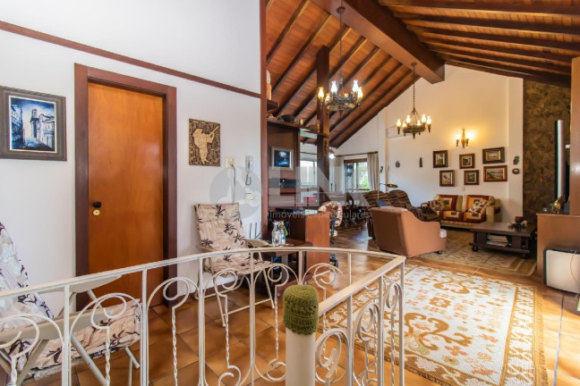 Imagem Imóvel com 3 Quartos à Venda, 225 m² em Auxiliadora - Porto Alegre Imagem Imóvel com 3 Quartos à Venda, 225 m² em Auxiliadora - Porto Alegre