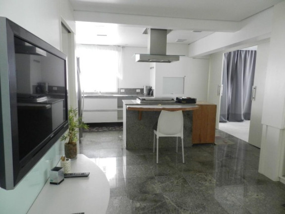 Imagem Imóvel com 3 Quartos à Venda, 200 m² em Centro - Balneário Camboriú Imagem Imóvel com 3 Quartos à Venda, 200 m² em Centro - Balneário Camboriú