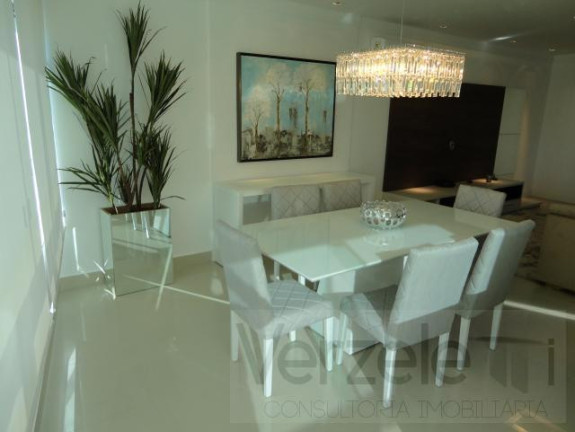 Imagem Apartamento com 3 Quartos à Venda, 130 m² em Centro - Balneário Camboriú Imagem Apartamento com 3 Quartos à Venda, 130 m² em Centro - Balneário Camboriú