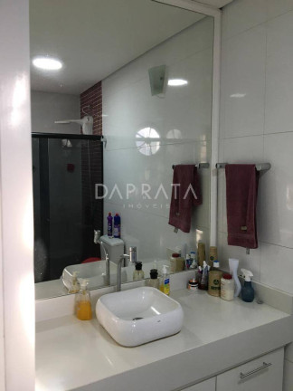Imagem Sobrado com 5 Quartos à Venda, 154 m² em Quitaúna - Osasco