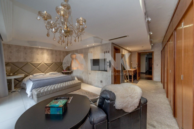 Imagem Imóvel com 5 Quartos à Venda, 422 m² em Três Figueiras - Porto Alegre Imagem Imóvel com 5 Quartos à Venda, 422 m² em Três Figueiras - Porto Alegre