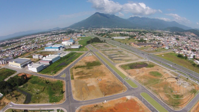 Imagem Terreno à Venda, 600 m² em Barra Do Aririú - Palhoça