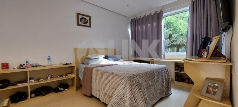 Imagem Apartamento com 3 Quartos à Venda, 110 m² em Moinhos De Vento - Porto Alegre