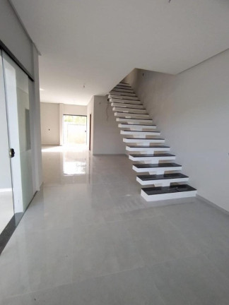 Imagem Casa com 3 Quartos à Venda, 132 m² em Parque 10 De Novembro - Manaus Imagem Casa com 3 Quartos à Venda, 132 m² em Parque 10 De Novembro - Manaus