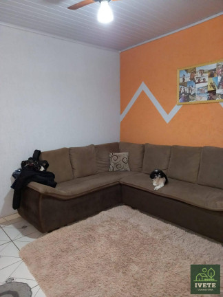 Imagem Casa com 2 Quartos à Venda, 130 m²