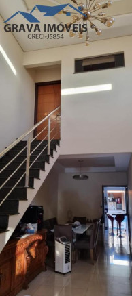 Imagem Casa com 3 Quartos à Venda, 249 m² em Vila Santa Izabel - Maringá Imagem Casa com 3 Quartos à Venda, 249 m² em Vila Santa Izabel - Maringá