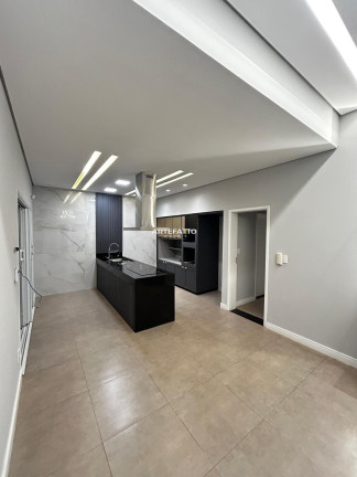 Imagem Casa com 3 Quartos à Venda, 267 m² Imagem Casa com 3 Quartos à Venda, 267 m²
