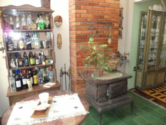 Imagem Casa com 3 Quartos à Venda, 151 m² em Santana - Porto Alegre Imagem Casa com 3 Quartos à Venda, 151 m² em Santana - Porto Alegre