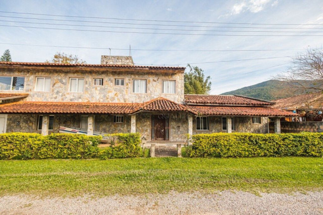Imagem Casa com 4 Quartos à Venda, 264 m² em Enseada Do Brito (ens Brito) - Palhoça Imagem Casa com 4 Quartos à Venda, 264 m² em Enseada Do Brito (ens Brito) - Palhoça