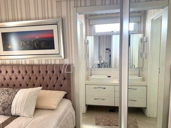 Imagem Apartamento com 3 Quartos à Venda, 221 m² em Gonzaga - Santos Imagem Apartamento com 3 Quartos à Venda, 221 m² em Gonzaga - Santos