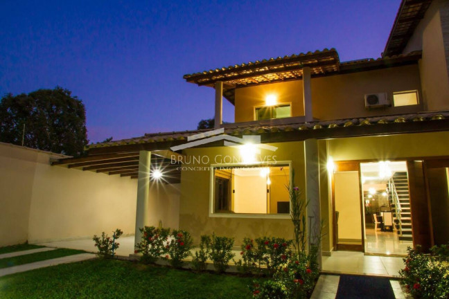 Imagem Casa com 4 Quartos à Venda, em Porto Seguro Imagem Casa com 4 Quartos à Venda, em Porto Seguro