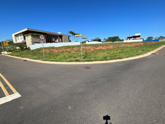 Imagem Terreno à Venda, 961 m² em Condomínio Plateau Dor - Goiânia Imagem Terreno à Venda, 961 m² em Condomínio Plateau Dor - Goiânia