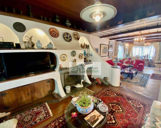 Imagem Sobrado com 4 Quartos à Venda, 500 m² em Pacaembu - São Paulo Imagem Sobrado com 4 Quartos à Venda, 500 m² em Pacaembu - São Paulo
