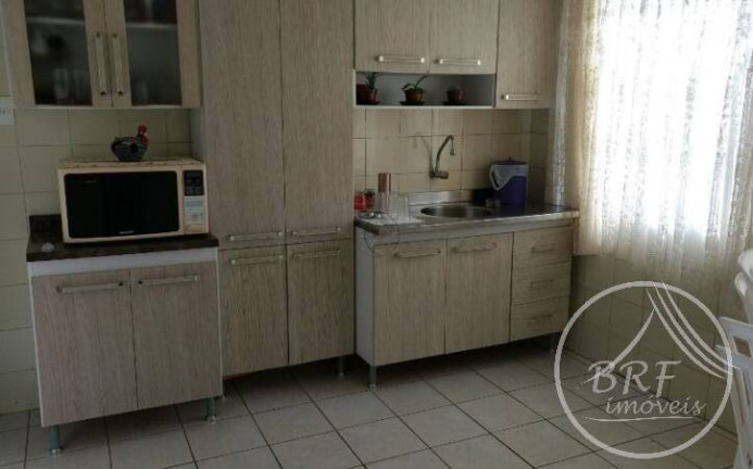 Imagem Casa com 6 Quartos à Venda, 196 m² em Balneário - Florianópolis Imagem Casa com 6 Quartos à Venda, 196 m² em Balneário - Florianópolis