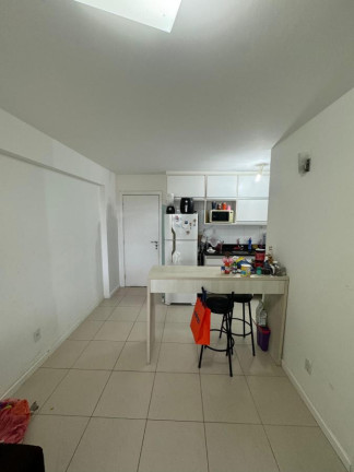 Imagem Apartamento com 1 Quarto à Venda, 53 m² em Jardim Armação - Salvador