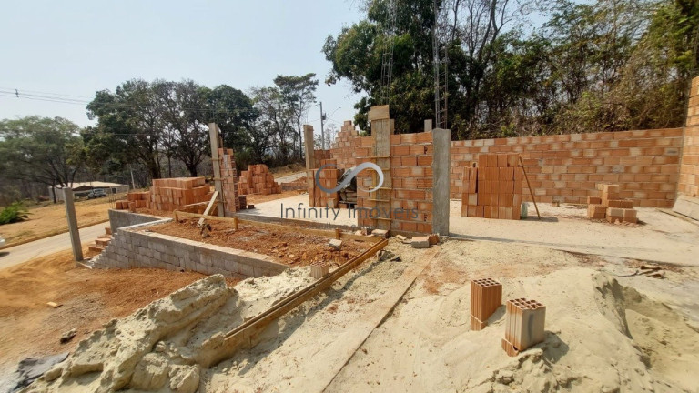 Imagem Casa com 3 Quartos à Venda, 360 m² em Bela Emilia - Lagoa Santa