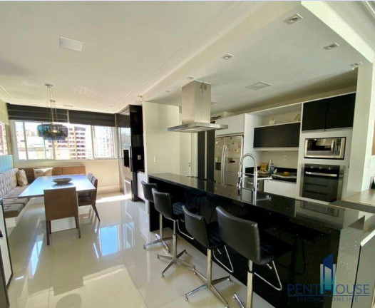 Imagem Apartamento com 3 Quartos à Venda, 137 m² em Centro - Balneário Camboriú Imagem Apartamento com 3 Quartos à Venda, 137 m² em Centro - Balneário Camboriú