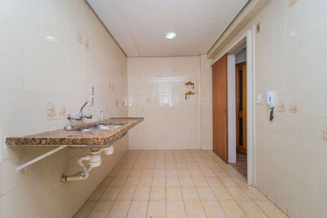 Imagem Apartamento com 4 Quartos à Venda, 243 m² em Santana - Porto Alegre Imagem Apartamento com 4 Quartos à Venda, 243 m² em Santana - Porto Alegre