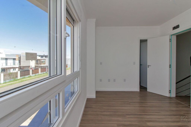 Imagem Casa com 3 Quartos à Venda, 105 m² em Hípica - Porto Alegre Imagem Casa com 3 Quartos à Venda, 105 m² em Hípica - Porto Alegre