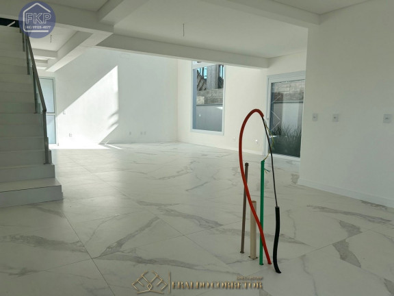 Imagem Casa com 4 Quartos à Venda, 606 m² em Ingleses Do Rio Vermelho - Florianópolis