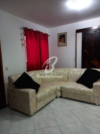 Imagem Casa com 3 Quartos para Temporada, em Zimbros - Bombinhas Imagem Casa com 3 Quartos para Temporada, em Zimbros - Bombinhas