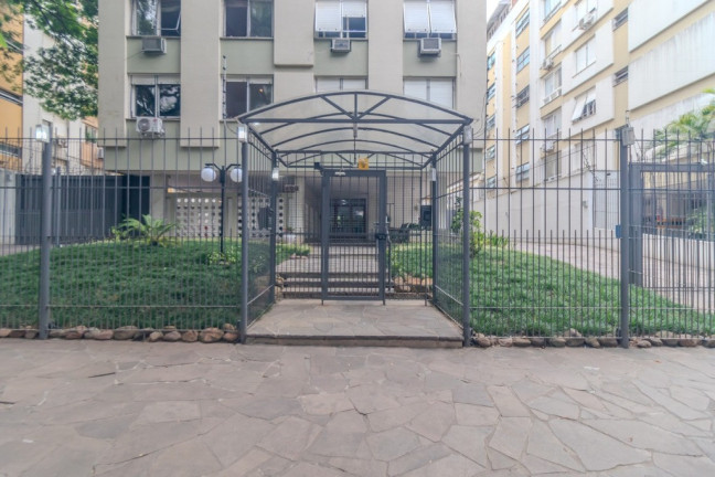 Imagem Imóvel com 3 Quartos à Venda, em Moinhos De Vento - Porto Alegre Imagem Imóvel com 3 Quartos à Venda, em Moinhos De Vento - Porto Alegre