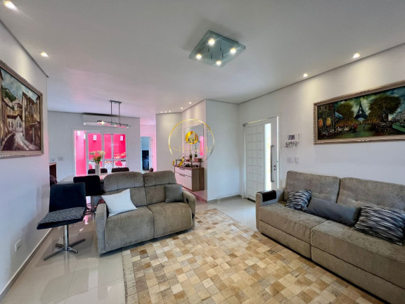 Imagem Casa com 3 Quartos à Venda, 202 m² em Jardim Imperial - Arujá Imagem Casa com 3 Quartos à Venda, 202 m² em Jardim Imperial - Arujá