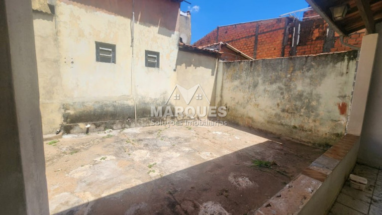 Imagem Imóvel com 2 Quartos à Venda, 125 m² em Jardim Amanda I - Hortolândia Imagem Imóvel com 2 Quartos à Venda, 125 m² em Jardim Amanda I - Hortolândia